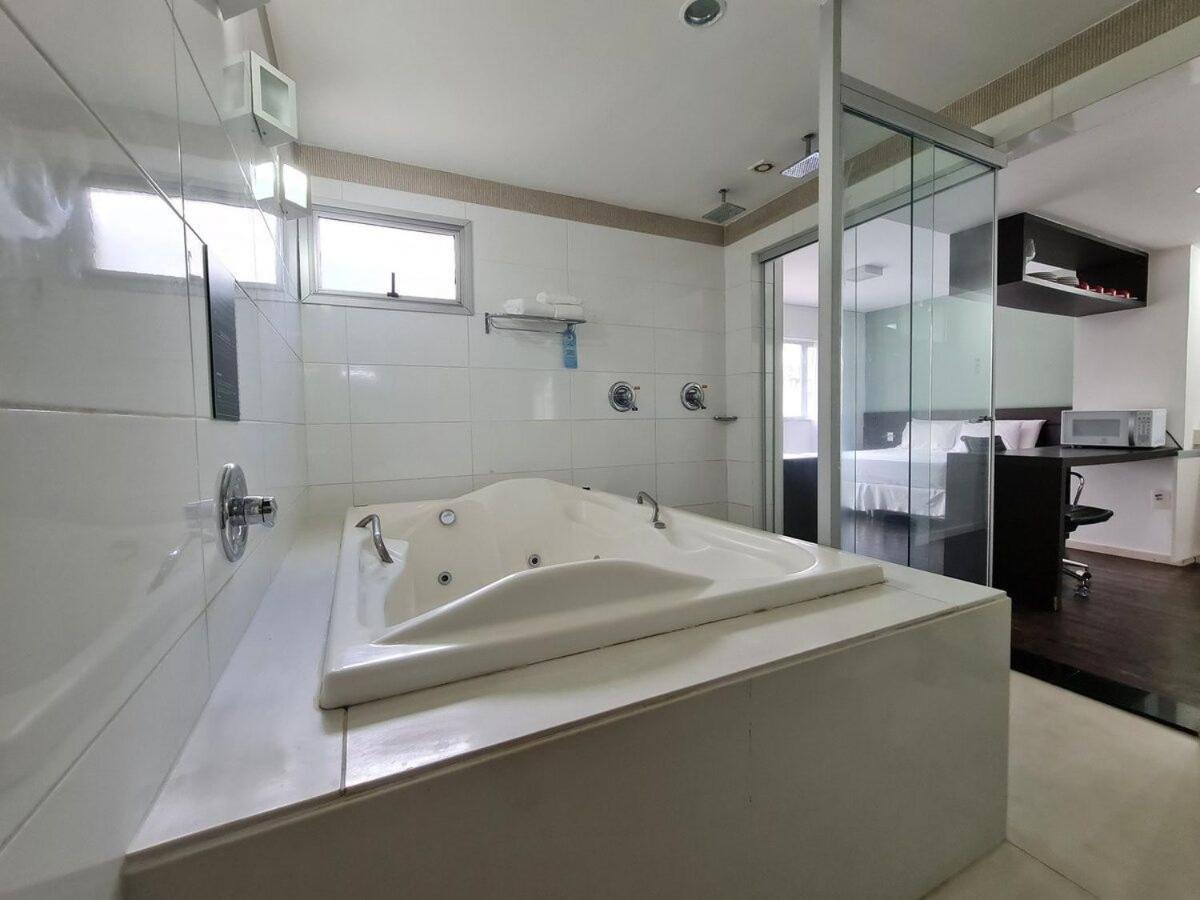 Flat Com Jacuzzi Na Lagoa Da Pampulha Belo Horizonte Buitenkant foto